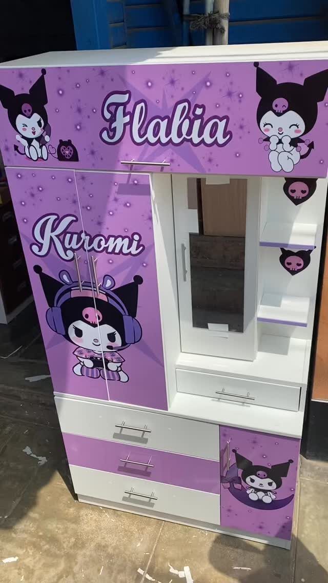 Purple and white custom wardrobe with Kuromi characters and personalized name Flabia.